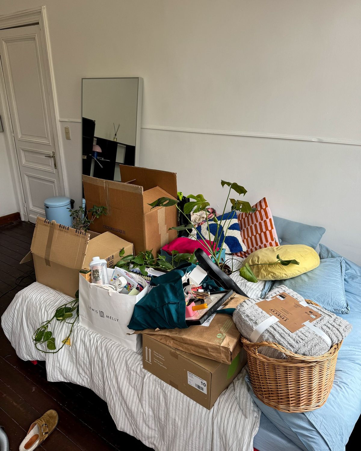 Move-In / Move-Out: Tenancy Cleaning Checklist: How to Get Your Full Rental Deposit Back